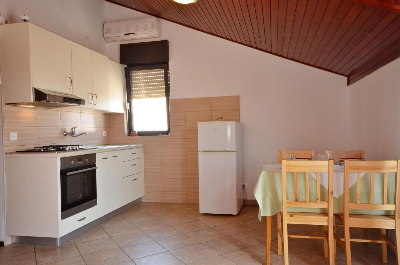 Apartment And Rooms Mrkovic Vodice Luaran gambar