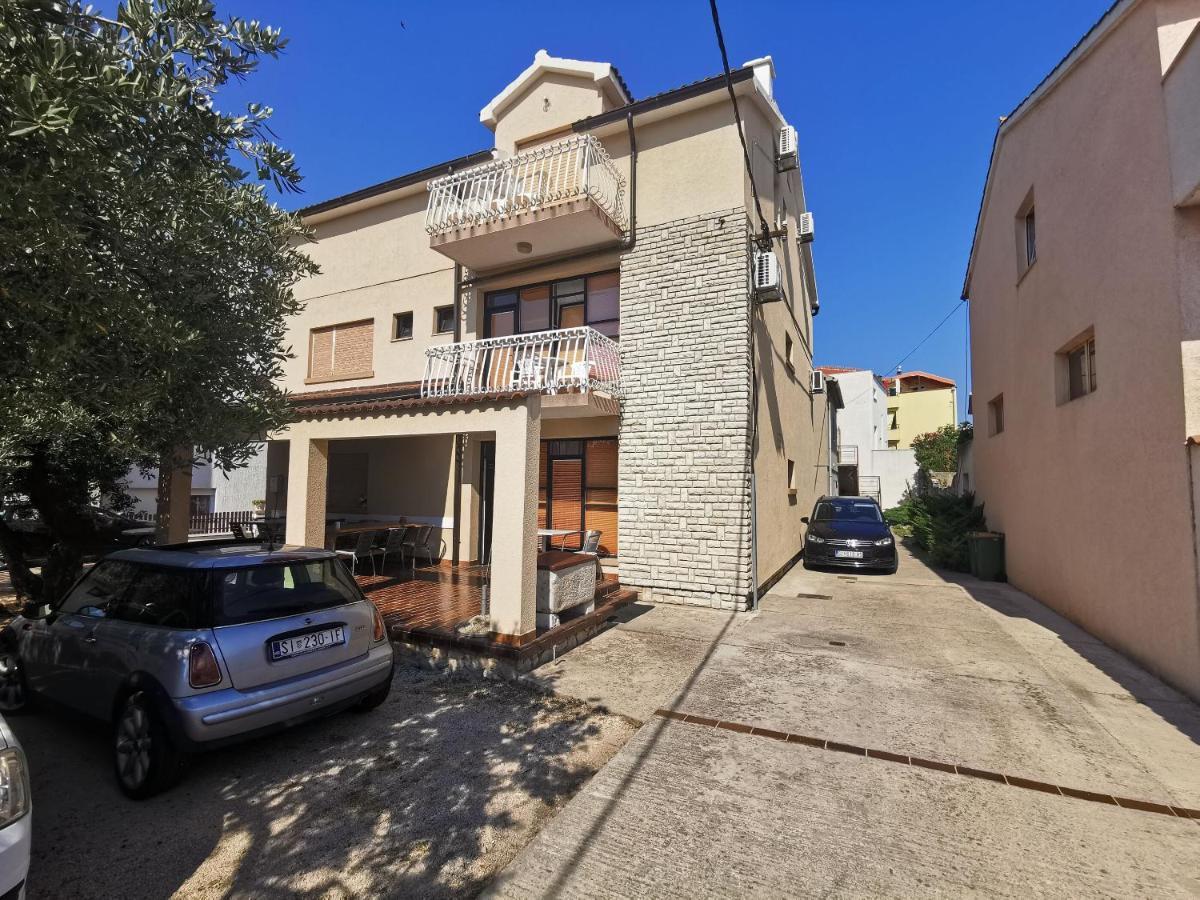 Apartment And Rooms Mrkovic Vodice Luaran gambar