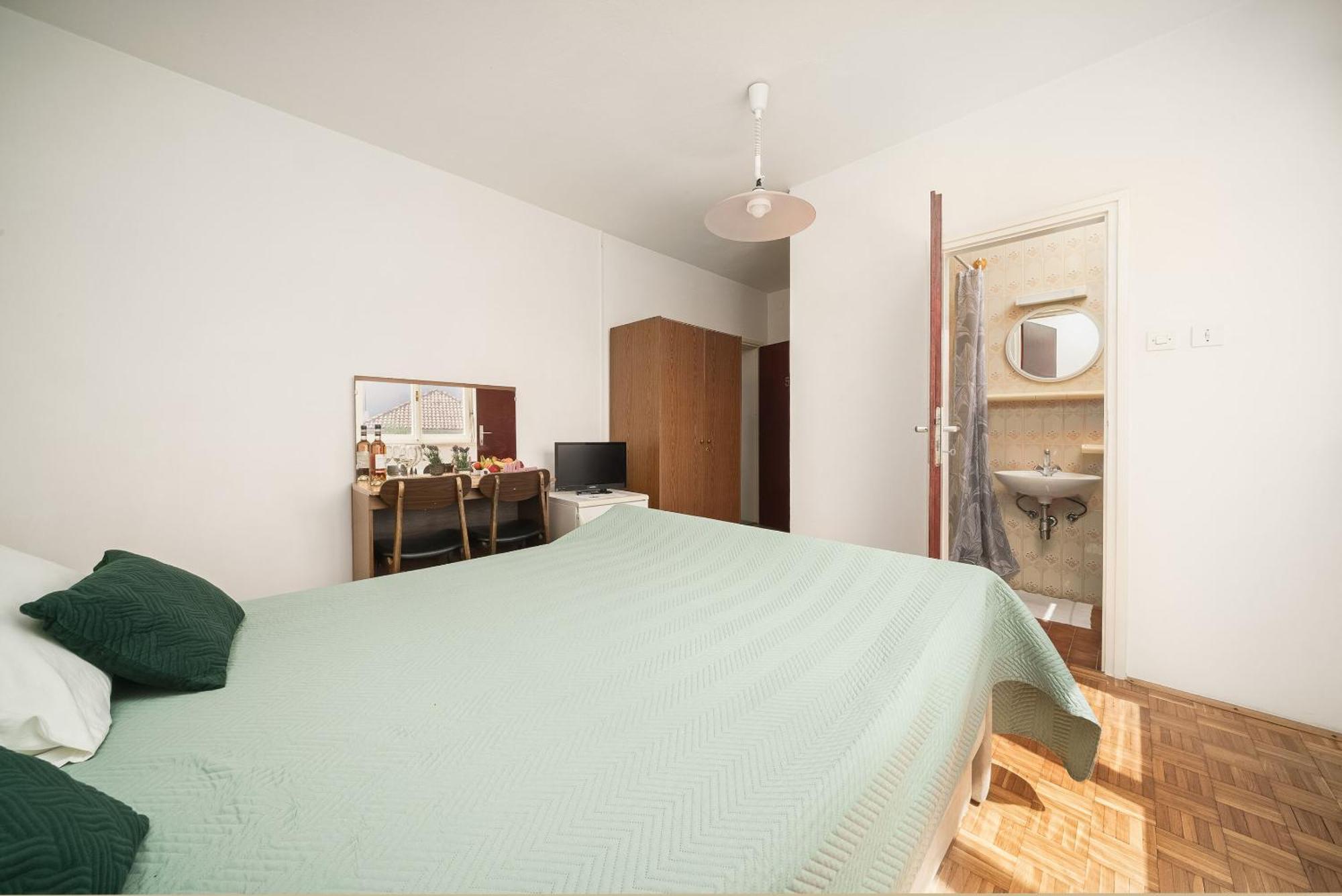 Apartment And Rooms Mrkovic Vodice Luaran gambar