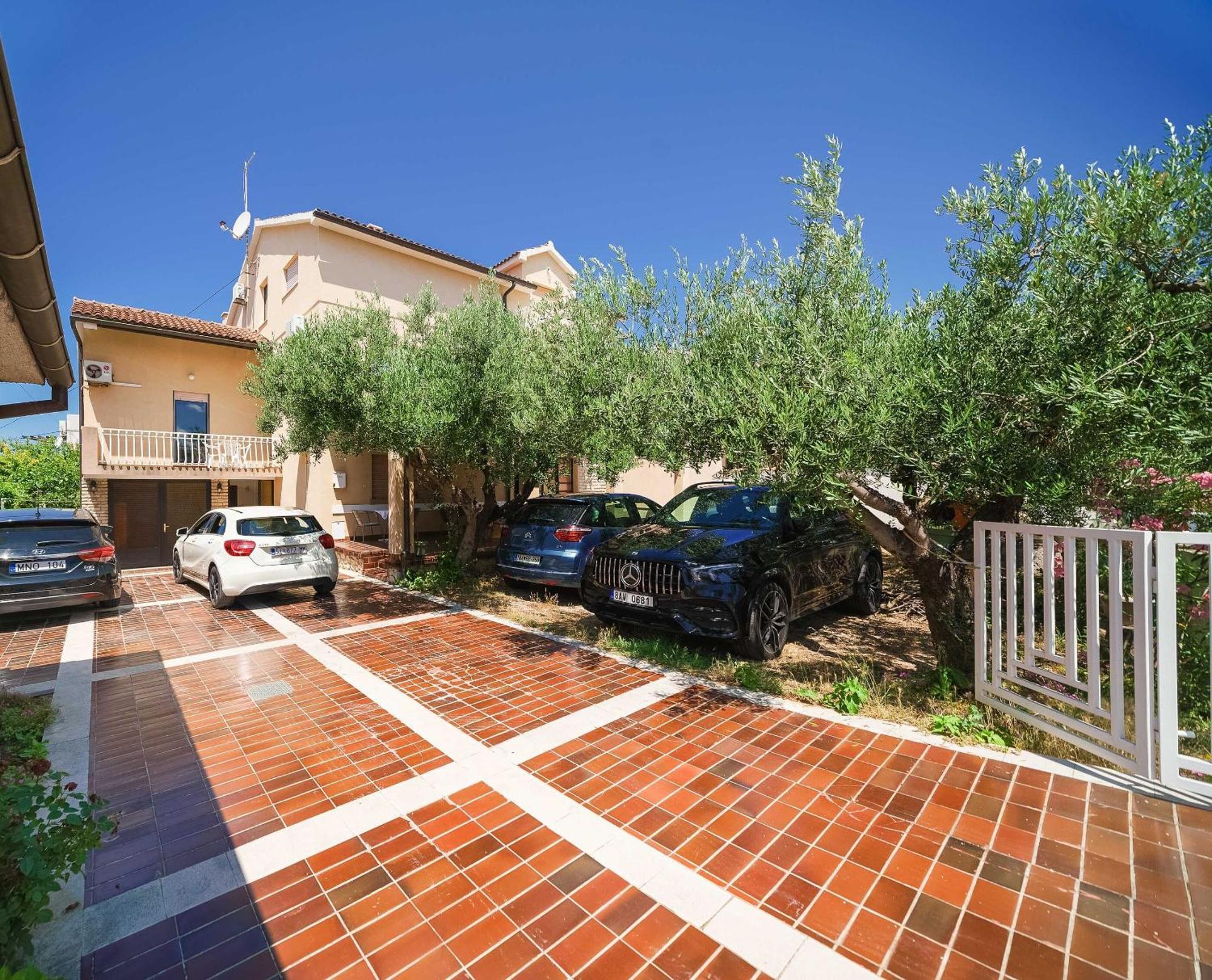 Apartment And Rooms Mrkovic Vodice Luaran gambar